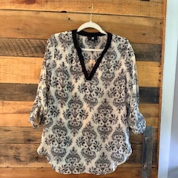 Sheer Black & White Patterned Blouse — IZ Byer — XL - Picture 1 of 4